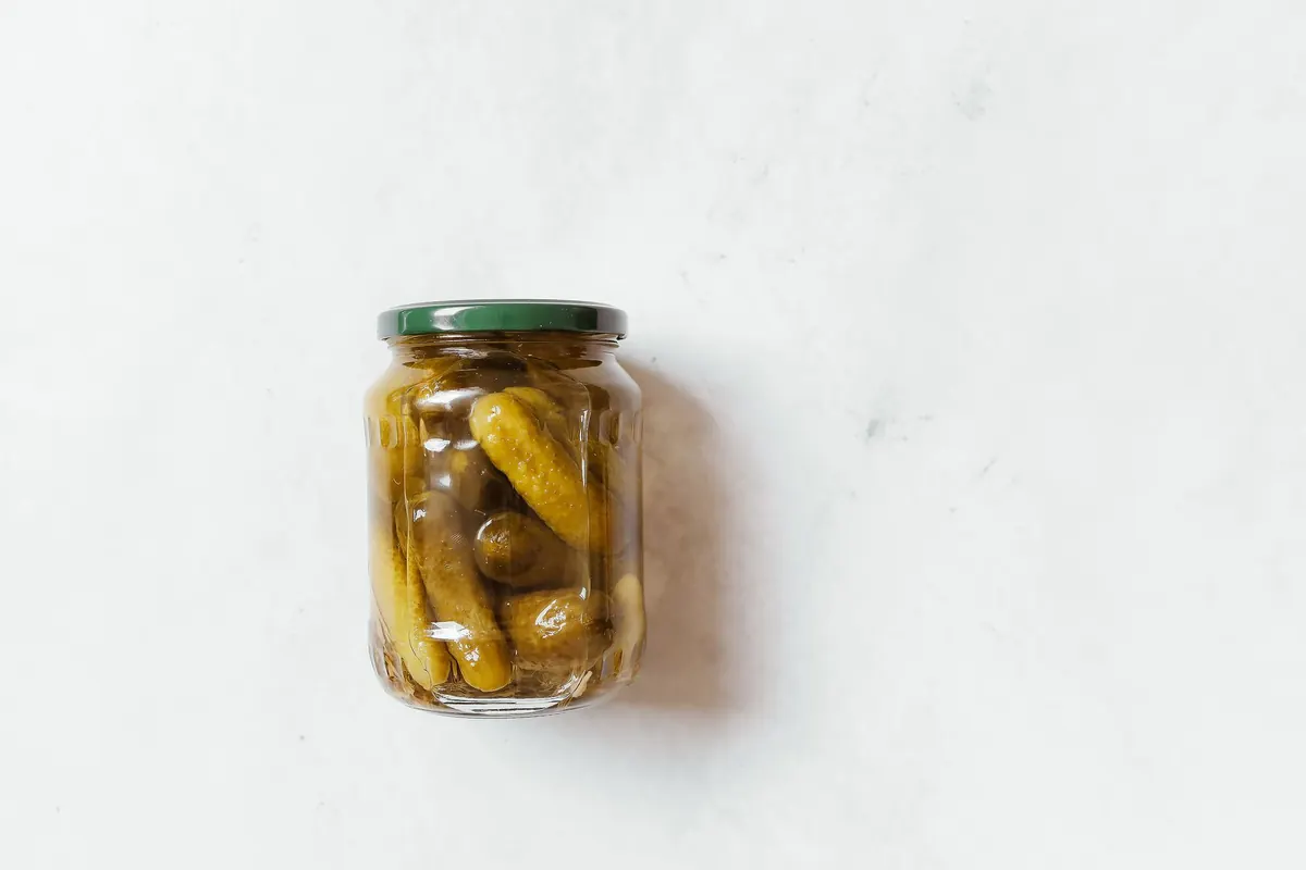 Kosher Dill vs. Bread and Butter Pickles: A Brine and Flavor Comparison